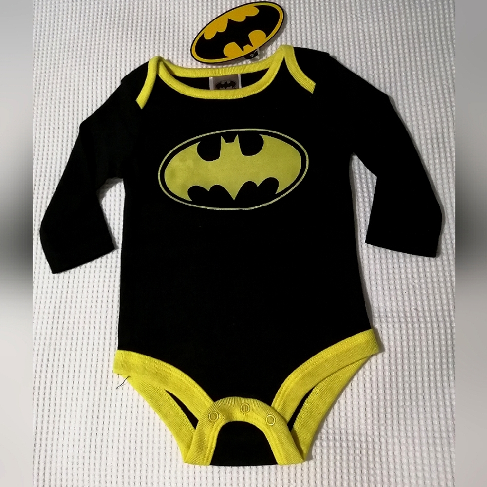 🔥SALE🔥 Batman DC Comics Baby Boy's Onesie NWT Sizes 0-3M, 6-12M, 18-24M